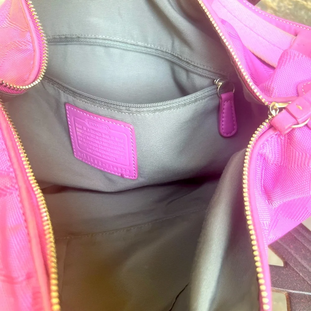 Beautiful summer Coach bag / used - Picture 7 of 9